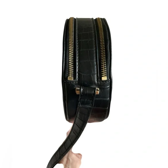 Free People Leather Circle Crossbody Bag Black - Picture 11 of 14